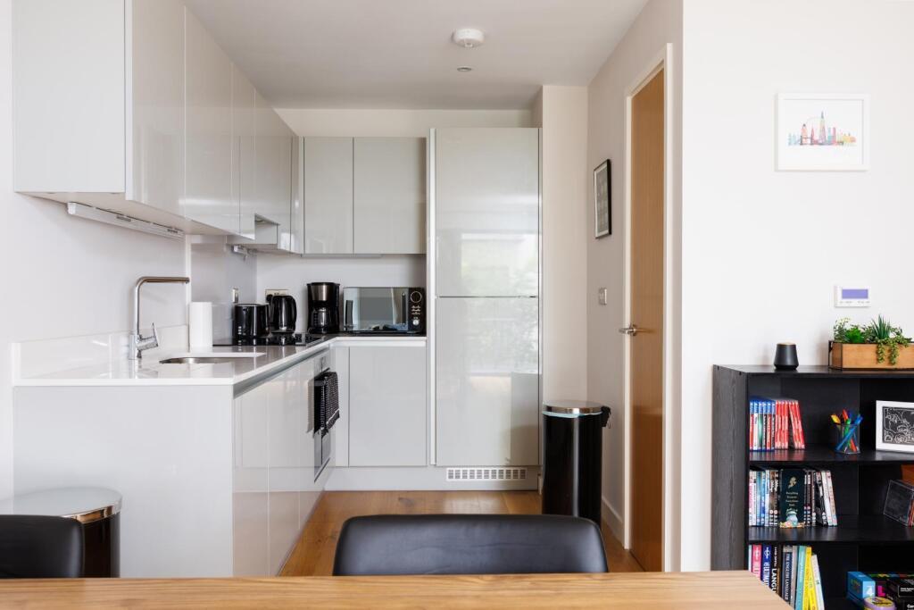 Apartment in Nottingham, Hockley, The Meadows - View 4