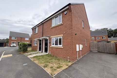 3 bed semi-detached house for rent in Haydock Drive, Darlington