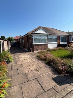 2 bedroom bungalow to rent, Brierley Road West, Swinton M27