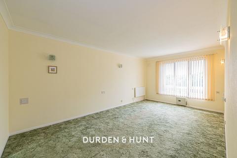 1 bedroom flat for sale, Cambridge Road, London E11