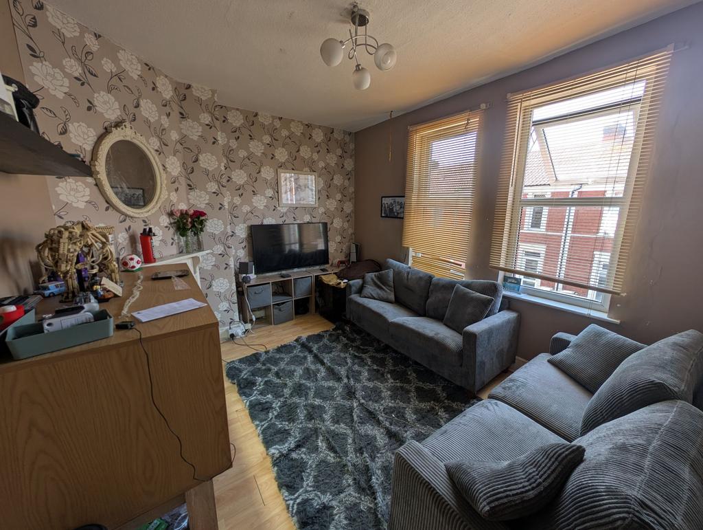 Apartment in Bristol, Shirehampton - View 3