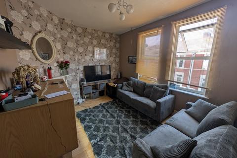 1 bedroom flat to rent, b Priory Road, Shirehampton, Bristol