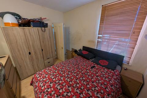 1 bedroom flat to rent, b Priory Road, Shirehampton, Bristol