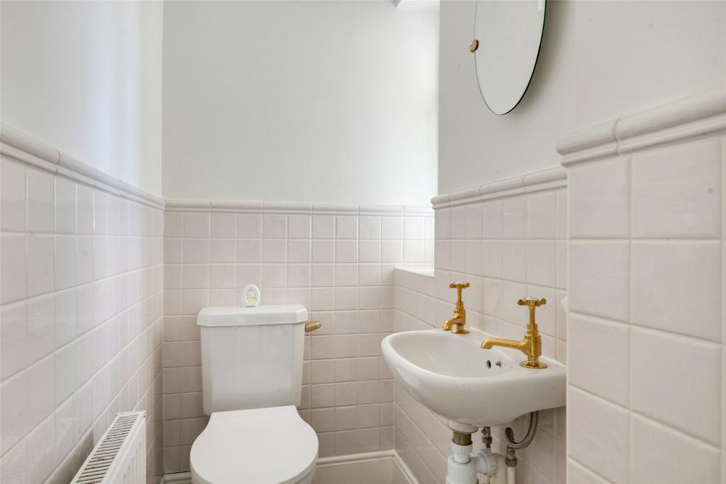 House in Charnwood, Queniborough - More