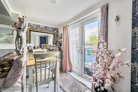 1 bedroom apartment for sale, Galsworthy Drive, Caversham, Reading