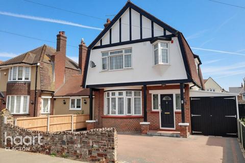 3 bedroom detached house for sale, Chapman Road, Clacton-On-Sea