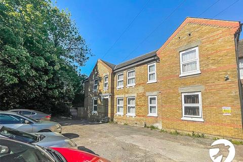 Studio to rent, London Road, Maidstone, Kent, ME16