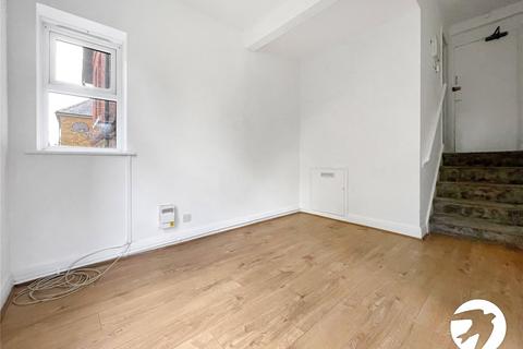 Studio to rent, London Road, Maidstone, Kent, ME16