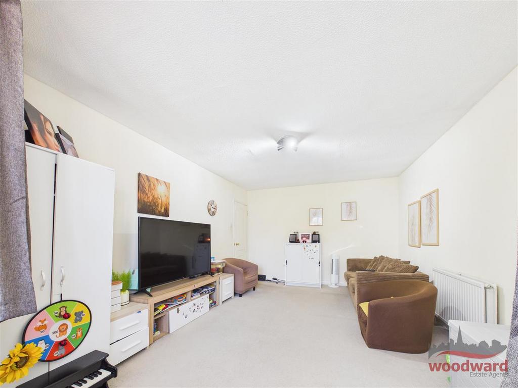 Apartment in Harrow - View 5