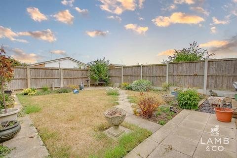 2 bedroom semi-detached bungalow for sale, Bennett Close, Walton On The Naze CO14