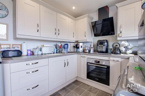 2 bedroom semi-detached bungalow for sale, Bennett Close, Walton On The Naze CO14