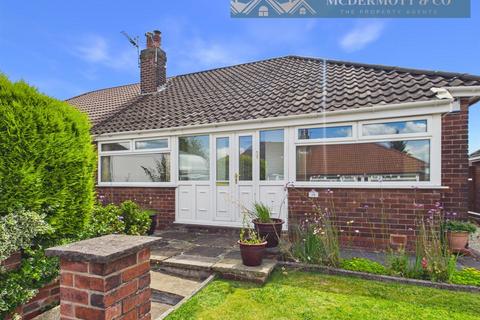 2 bedroom semi-detached bungalow for sale, Wagstaff Drive, Failsworth