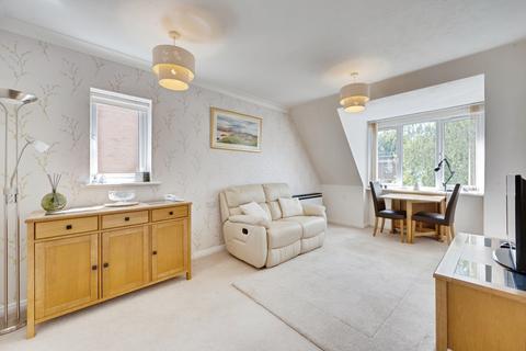 1 bedroom apartment for sale, Kingston Lodge, New Malden KT3