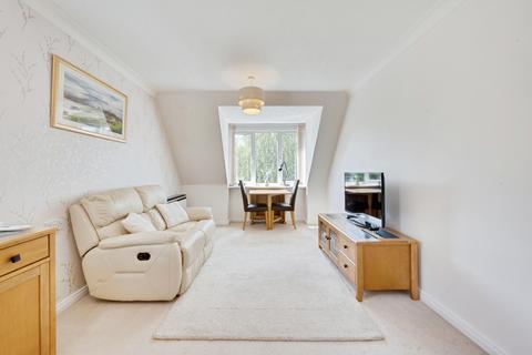 1 bedroom apartment for sale, Kingston Lodge, New Malden KT3