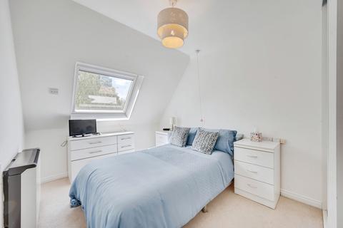 1 bedroom apartment for sale, Kingston Lodge, New Malden KT3