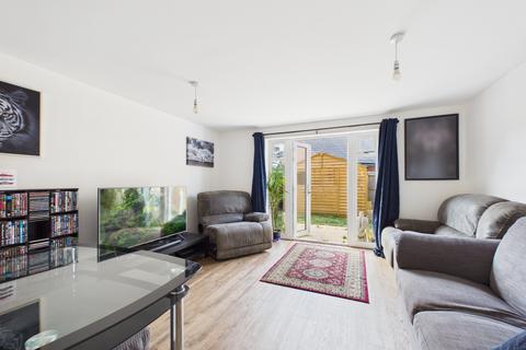 3 bedroom townhouse for sale, Seabright Way, Aylesbury, Buckinghamshire