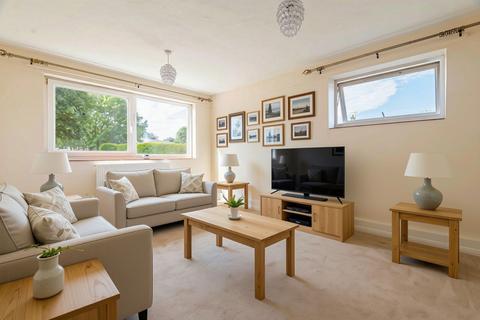 2 bedroom flat for sale, Ormesby Road, Badersfield