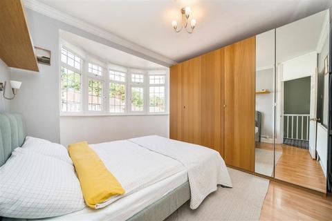 3 bedroom detached house for sale, Donaldson Road, London SE18