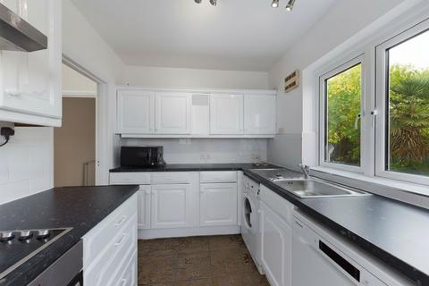 3 bedroom semi-detached house for sale, West Mead, Ruislip, HA4