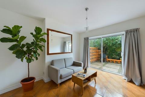 3 bedroom semi-detached house for sale, West Mead, Ruislip, HA4