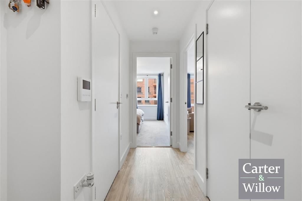 Apartment in Essex - View 3
