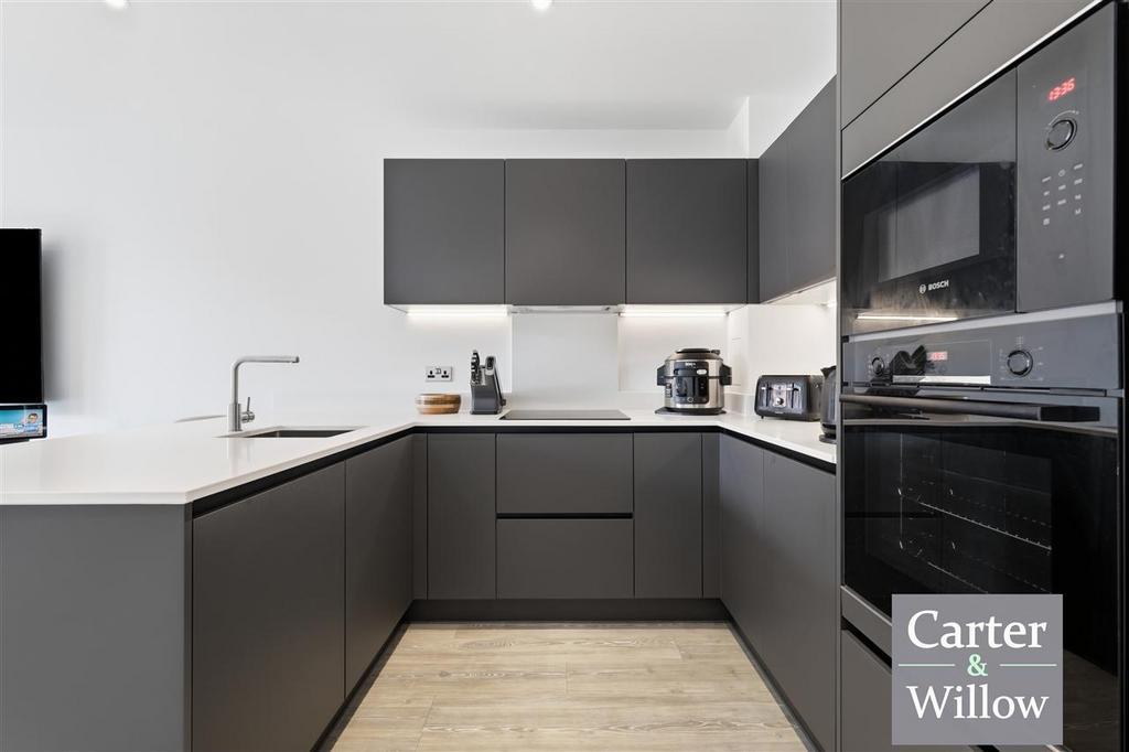 Apartment in Essex - More