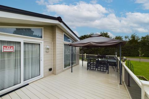 2 bedroom park home for sale, Newark Road, Lincoln LN5