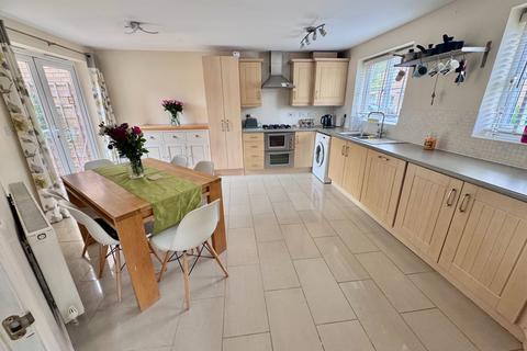 3 bedroom semi-detached house for sale, Bittern Grove, Soham