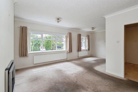 2 bedroom bungalow for sale, St. Annes Road, Denton, Manchester, Greater Manchester, M34