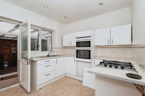 2 bedroom bungalow for sale, St. Annes Road, Denton, Manchester, Greater Manchester, M34