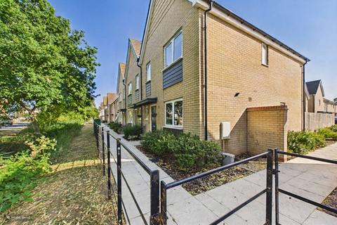3 bedroom end of terrace house for sale, Railyard Walk, Huntingdon PE26