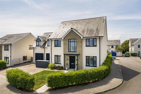 4 bedroom detached house for sale, Mawnan Smith