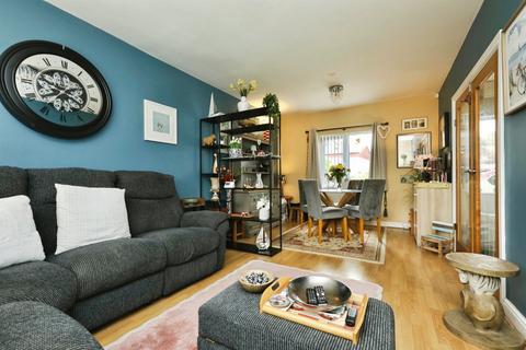 2 bedroom semi-detached bungalow for sale, Windmill Avenue, Conisbrough, Doncaster