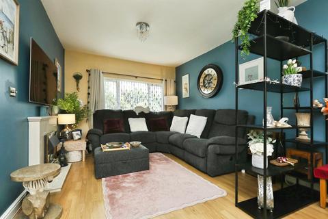 2 bedroom semi-detached bungalow for sale, Windmill Avenue, Conisbrough, Doncaster