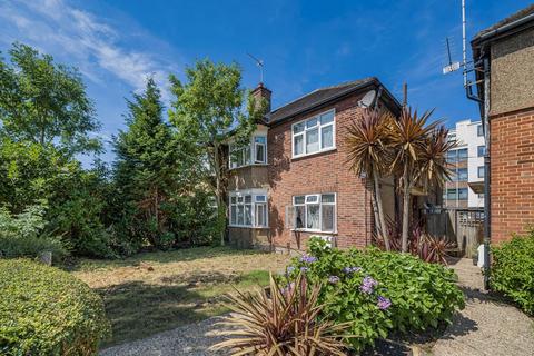 Beechcroft Avenue, Harrow