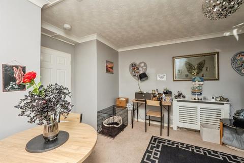 1 bedroom flat for sale, Great George Street, Weymouth