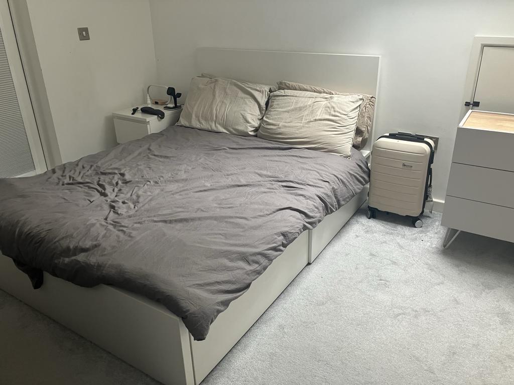 Apartment in Purley - View 4
