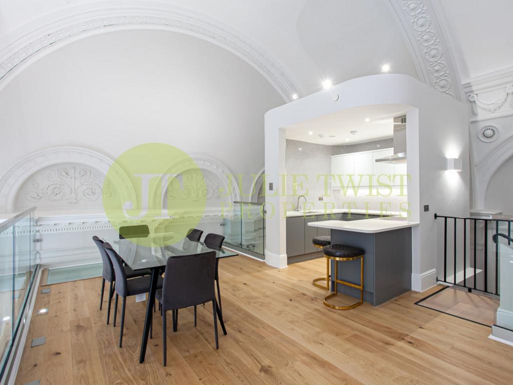 House in Manchester, Civic Quarter, City Centre - View 2