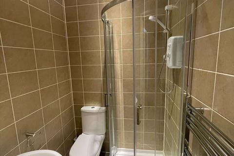 Studio to rent, 11 Whitefield Tce, Flat 8