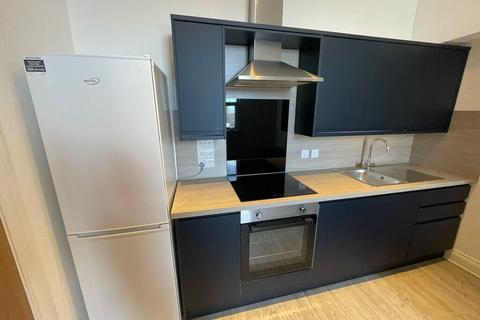Studio to rent, 11 Whitefield Tce, Flat 8