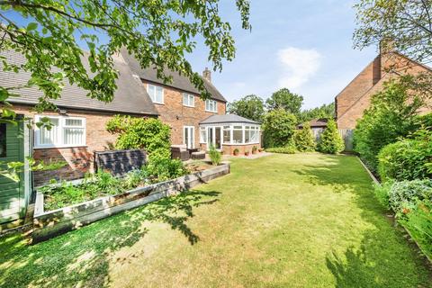 4 bedroom detached house for sale, Gascoigne Way, Bloxham, Banbury