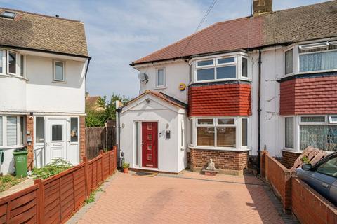 The Vale, Sunbury-On-Thames TW16
