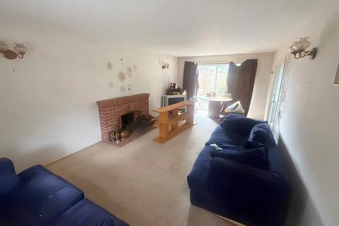 4 bedroom detached house for sale, Tansy Close, Surrey GU4