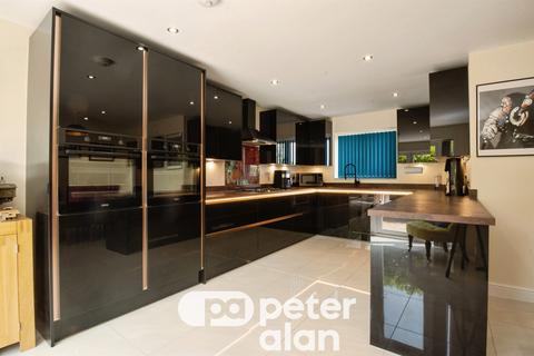 5 bedroom detached house for sale, Ridgeway Hill, Newport
