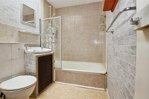 3 bedroom terraced house for sale, Lobelia Mews, Basildon, Essex, SS15