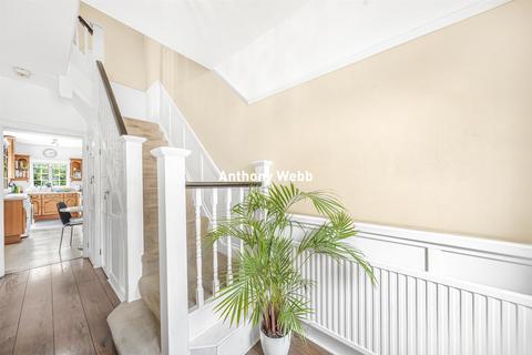 3 bedroom end of terrace house for sale, Huxley Place, Palmers Green, N13