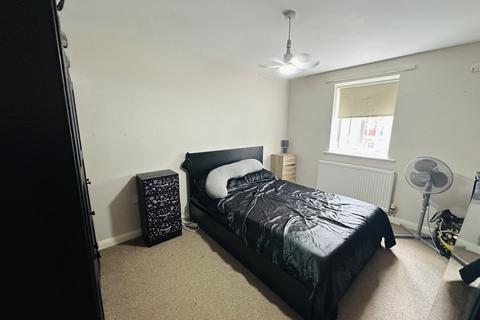 2 bedroom apartment to rent, James Street, Stoke-on-Trent, ST4