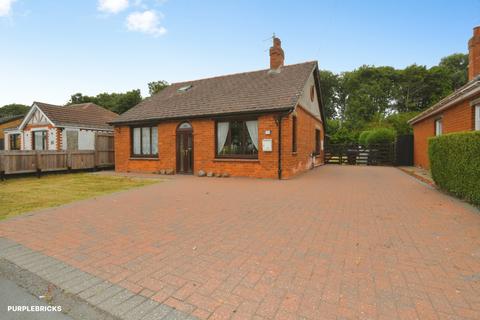 4 bedroom detached bungalow for sale, Sea Road, Chapel St. Leonards, Skegness, PE24