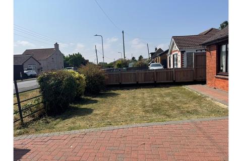4 bedroom detached bungalow for sale, Sea Road, Chapel St. Leonards, Skegness, PE24