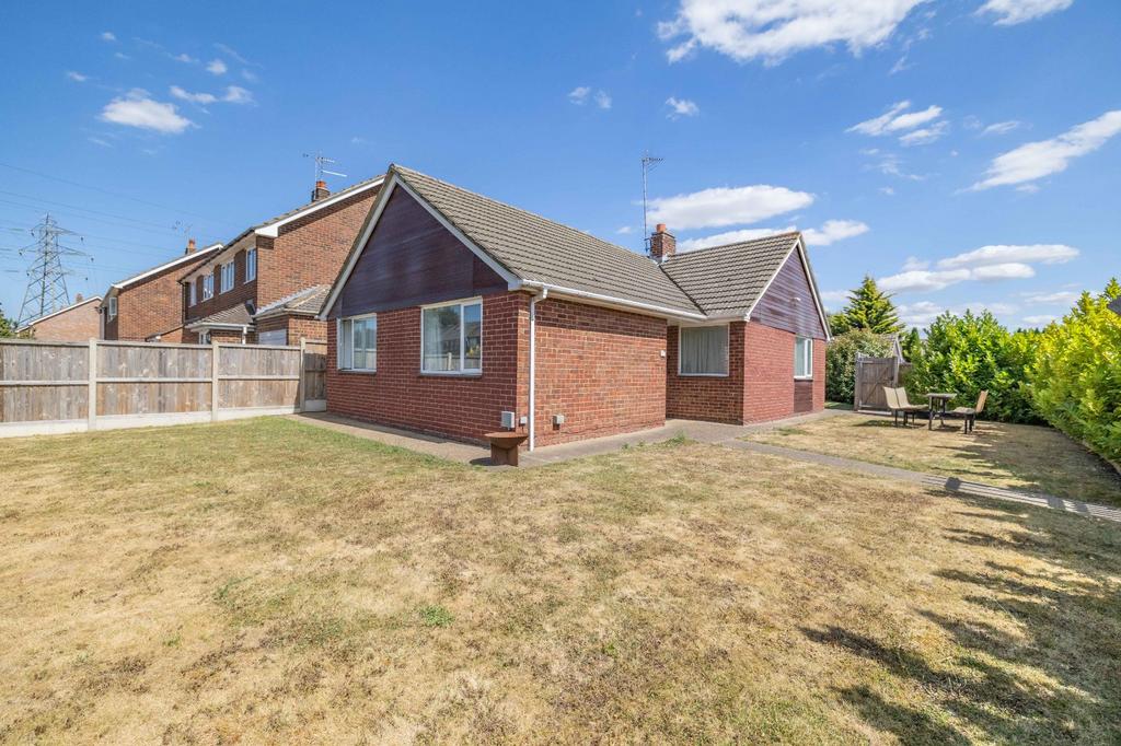 3 bedroom bungalow for sale in Kent on OnTheMarket